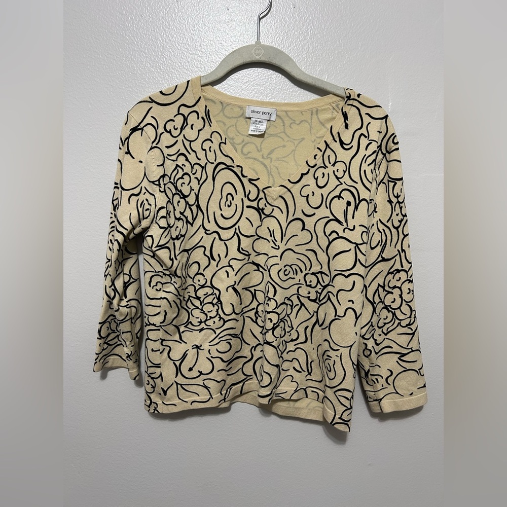 Oliver Perry Women's Sweater - Large - Floral Design - Silk - Gently Used